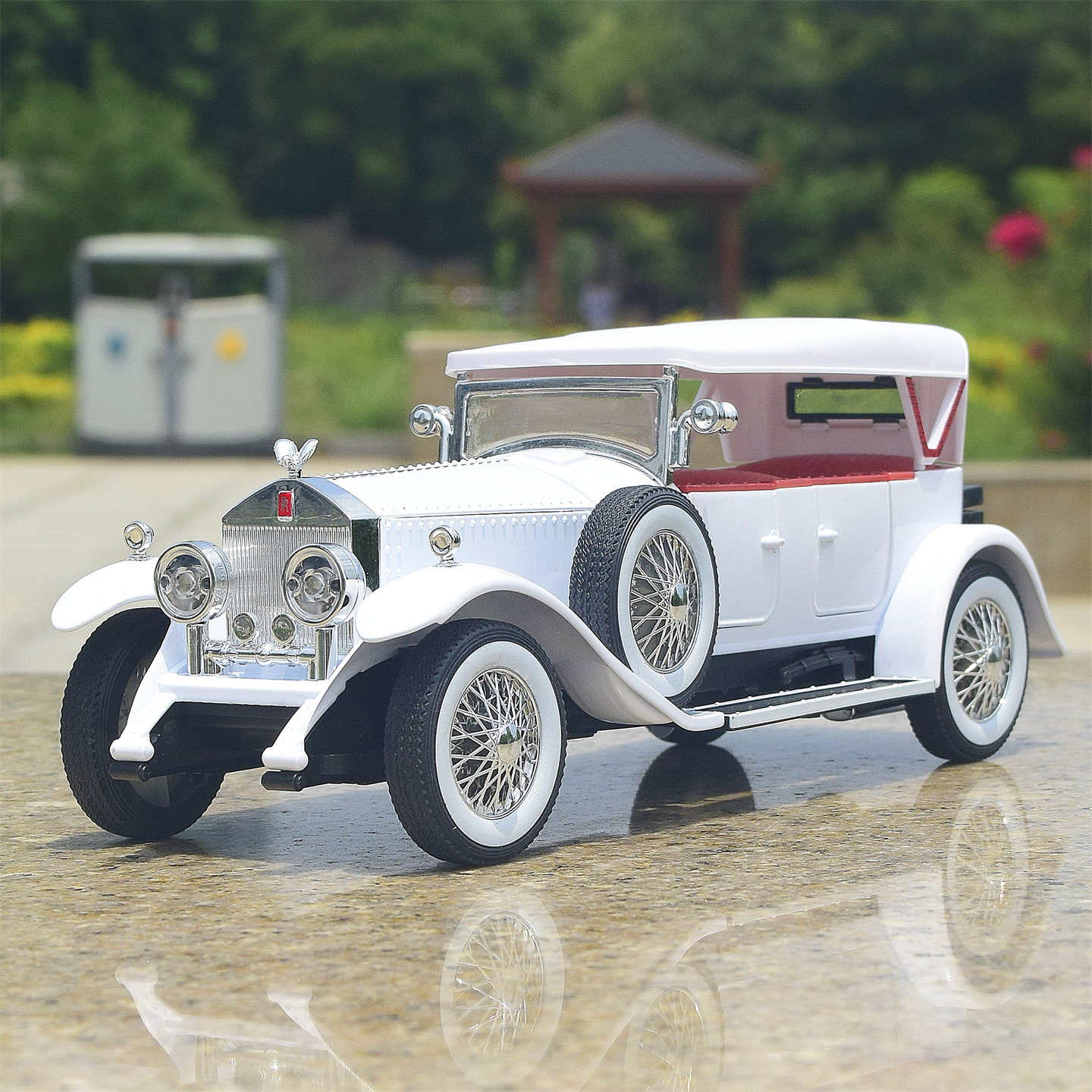 Vintage And Collectible Toys - 1:24 Rolls-Royce Phantom 1th 1925 Vintage