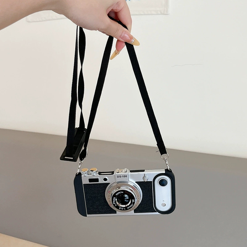 Emily in Paris Vintage Camera  - Vintage Item 리뷰 및 가격