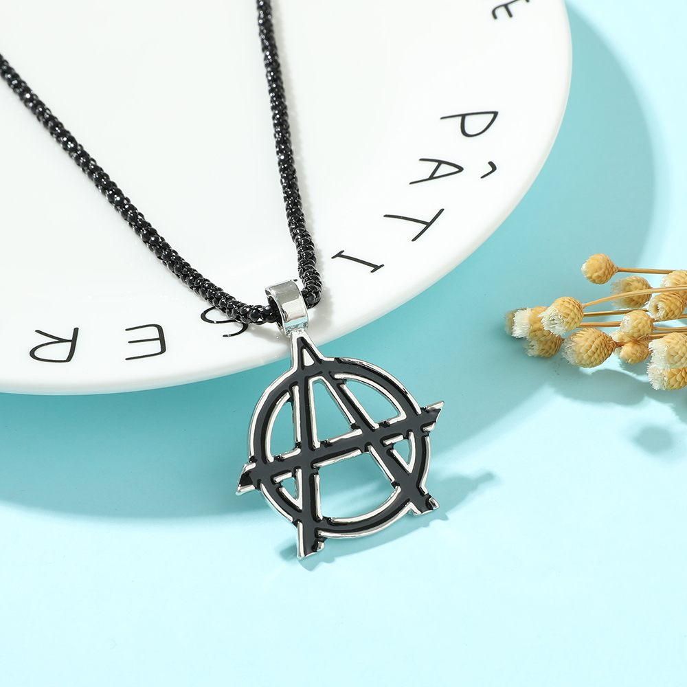 Movies Avengers Symbol Letter  - Vintage Item 리뷰 및 가격