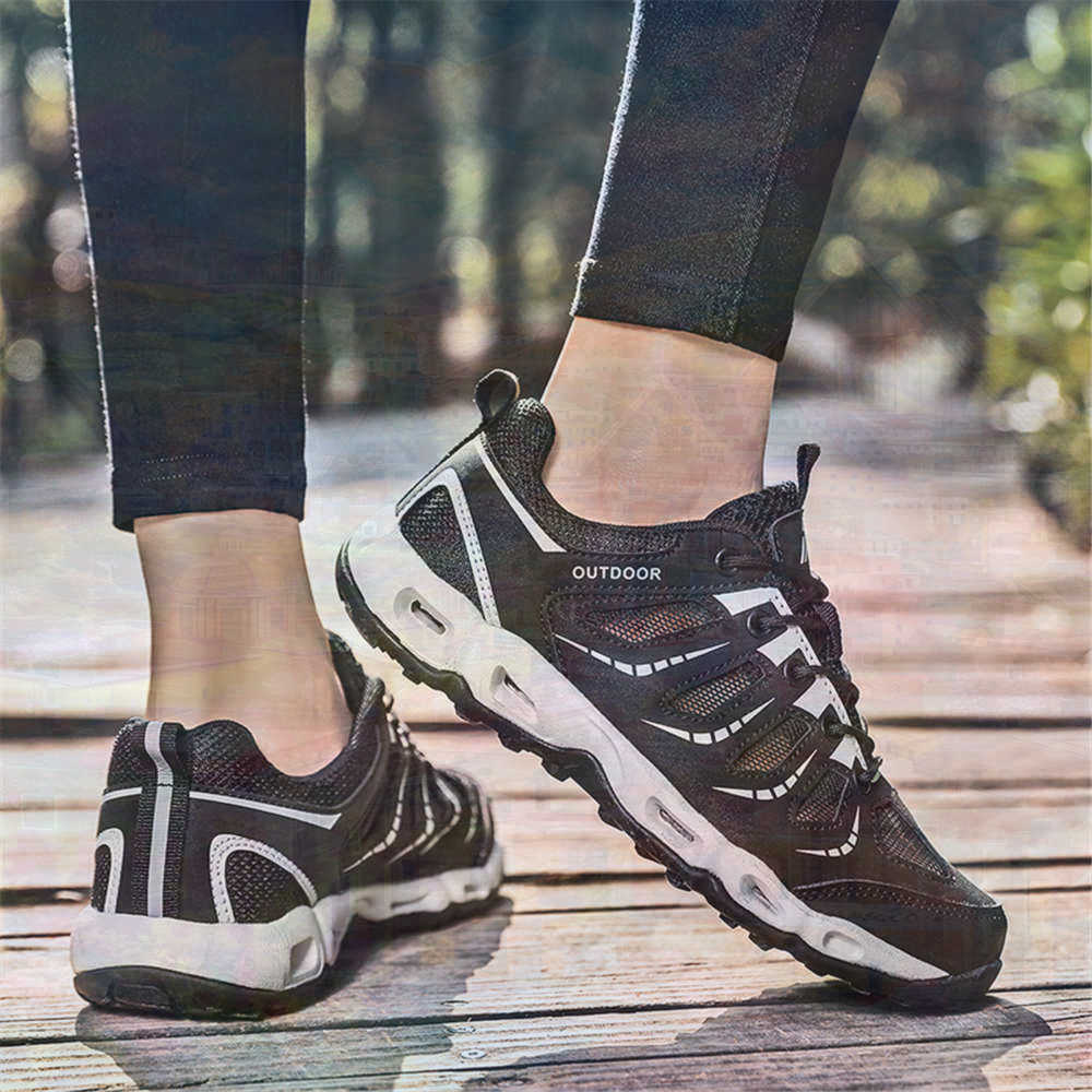 Sumer Round Tip Silver Sneaker - Most Expensive Vintage Collection 리뷰 및 가격