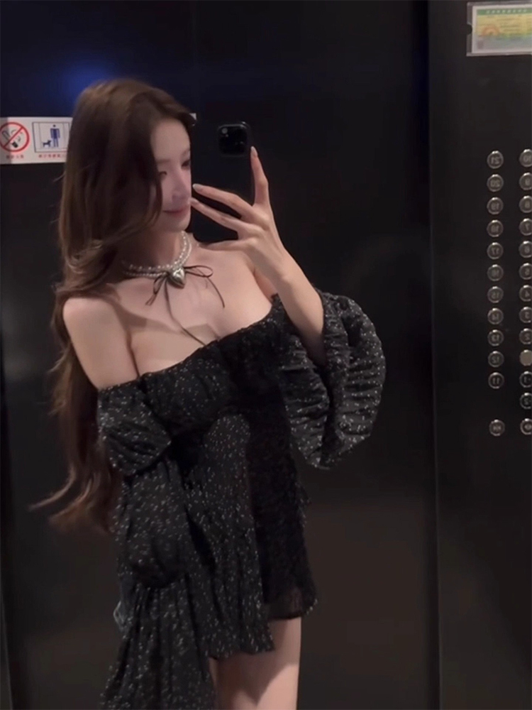 Black Bell Sleeve Top And High - Vintage Collectible Bells 리뷰 및 가격