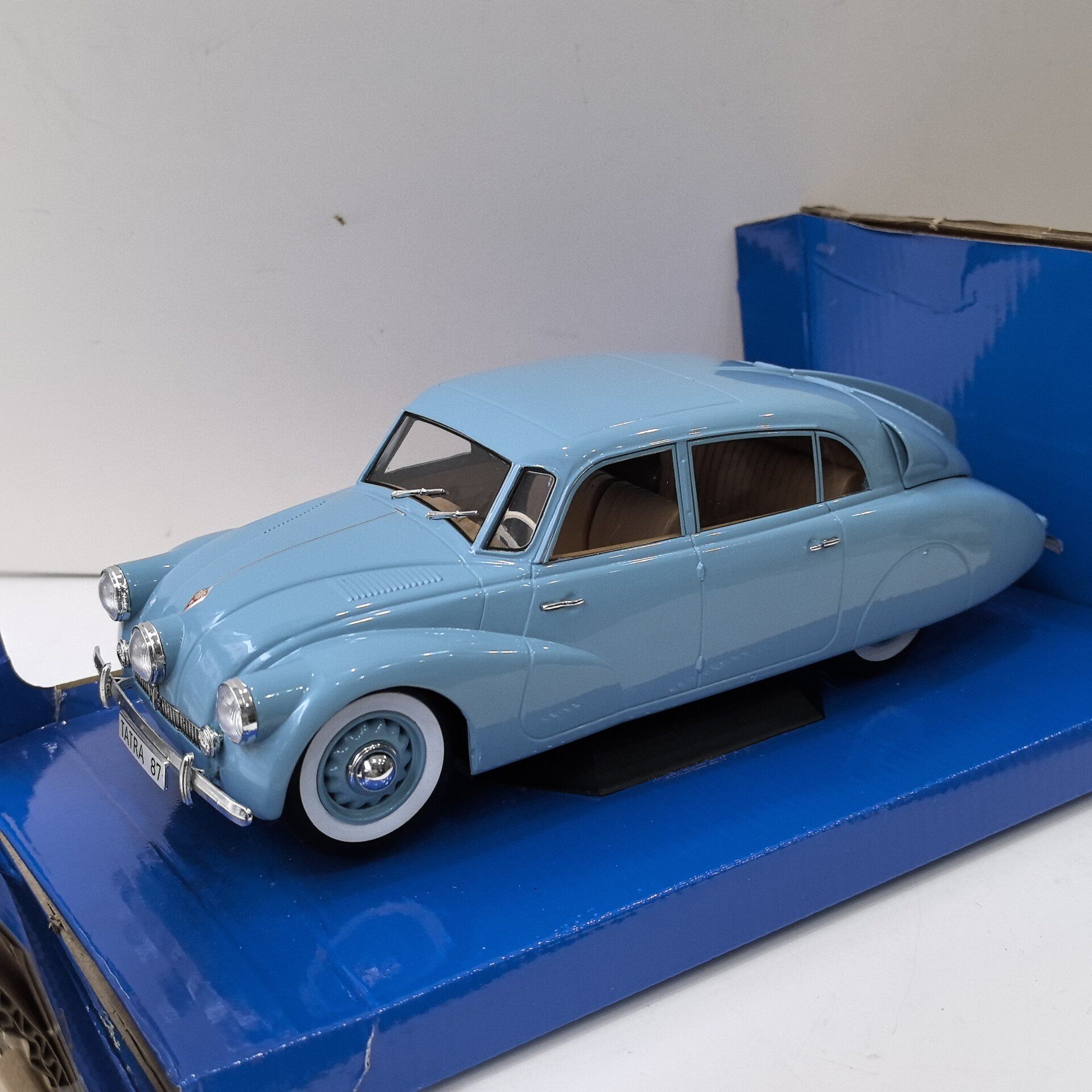 MCG Diecast 1/18 Scale TATRA 8 - Vintage And Collectible Toys 리뷰 및 가격